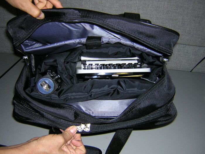 Soft sided carrying case - Image 3